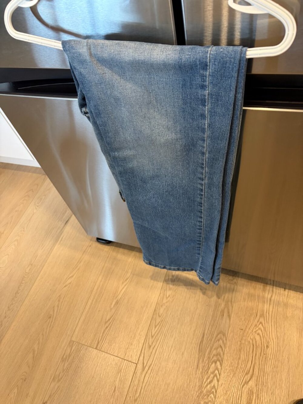 George Jeans - Picture 3 of 4